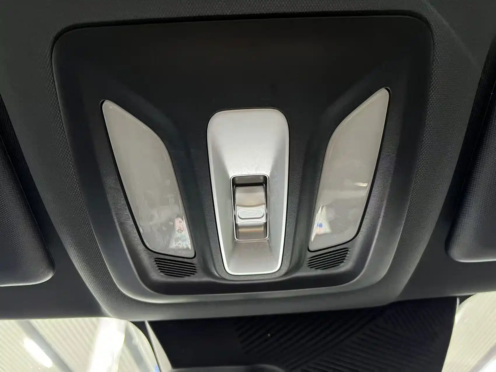 صورة 17 - Changan Oshan Z6