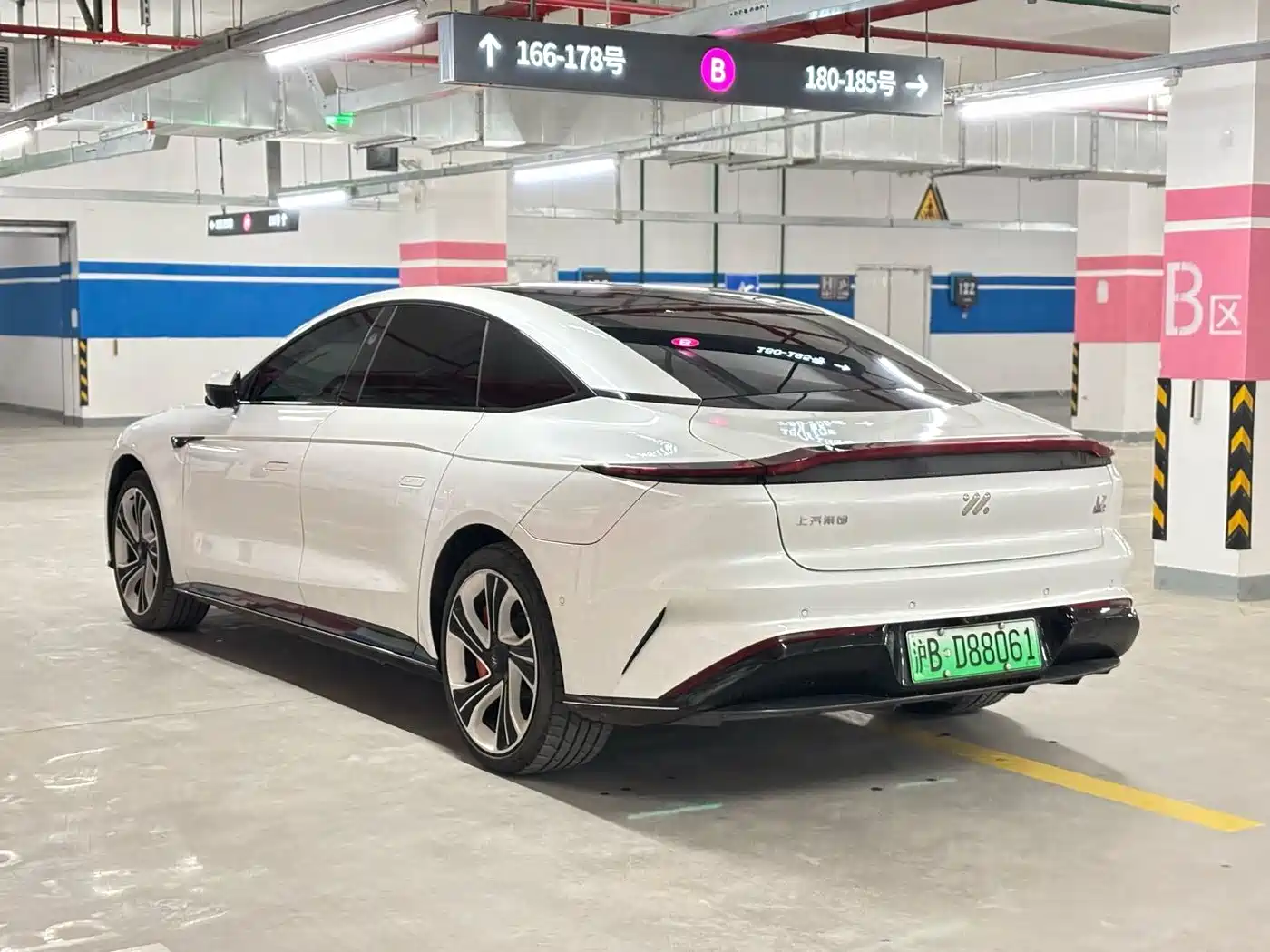 ZHIJI AUTOMOBILE ZHIJI L7