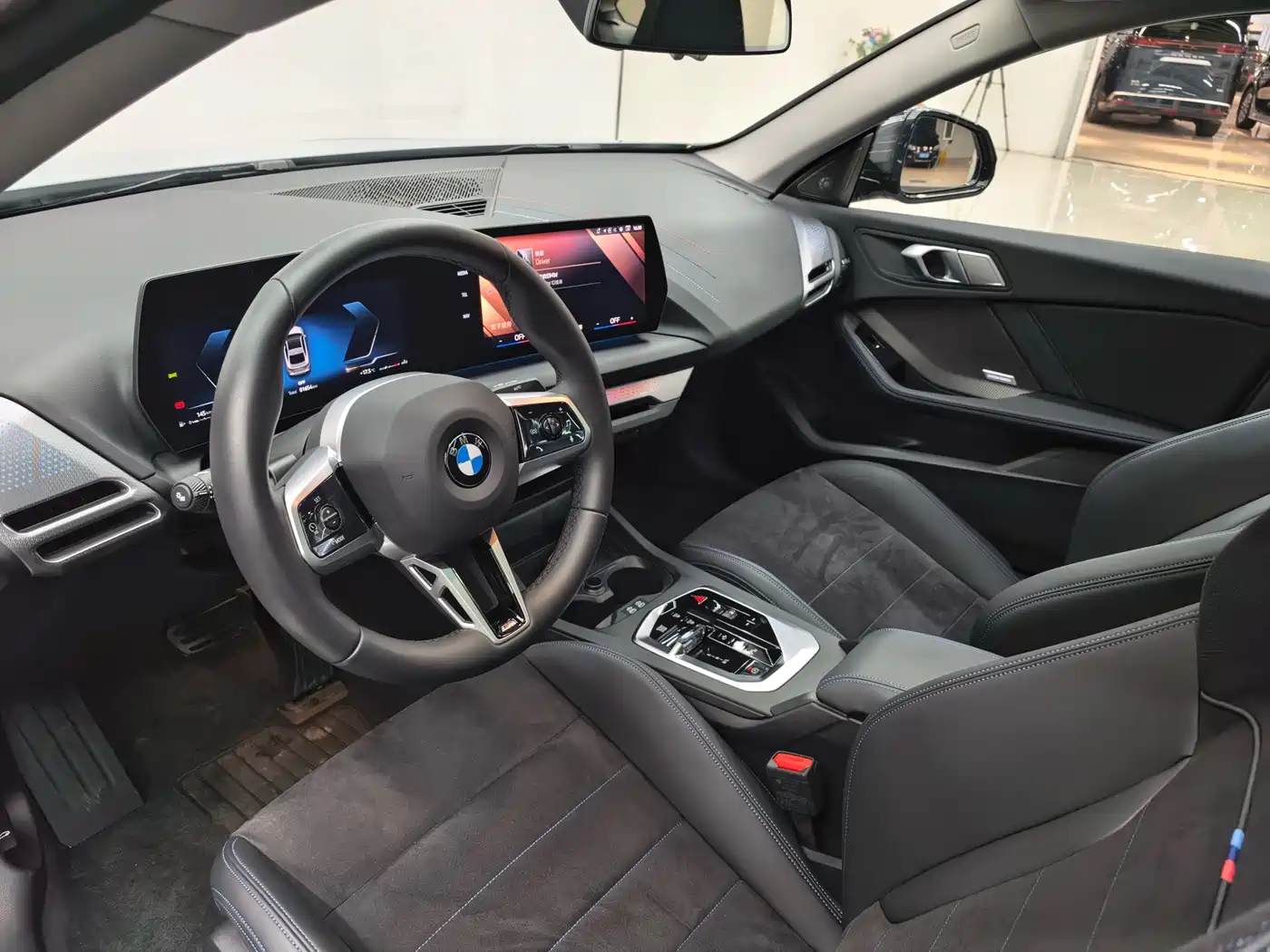 BMW 2 Series 2025 225L M Sport Moonlight Package фото 10