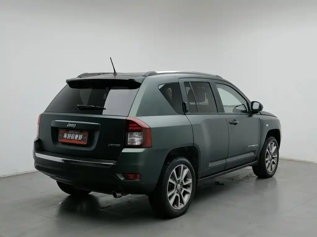 صورة 2 - Jeep Compass (Import)