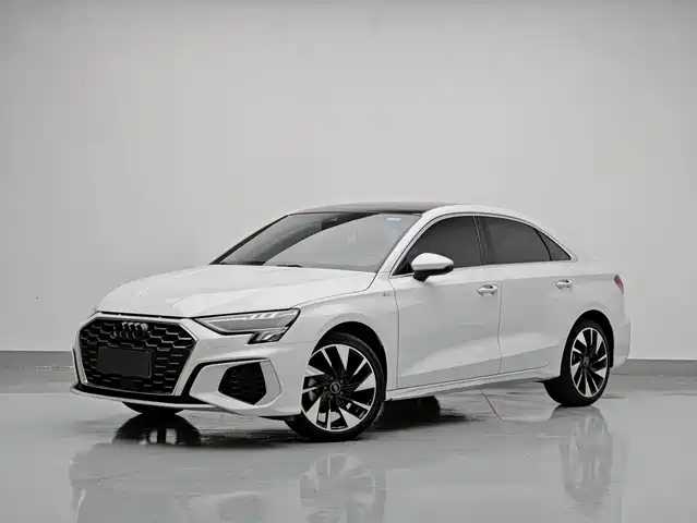 Audi A3 A3L Limousine 35 TFSI, Стиль Спорт