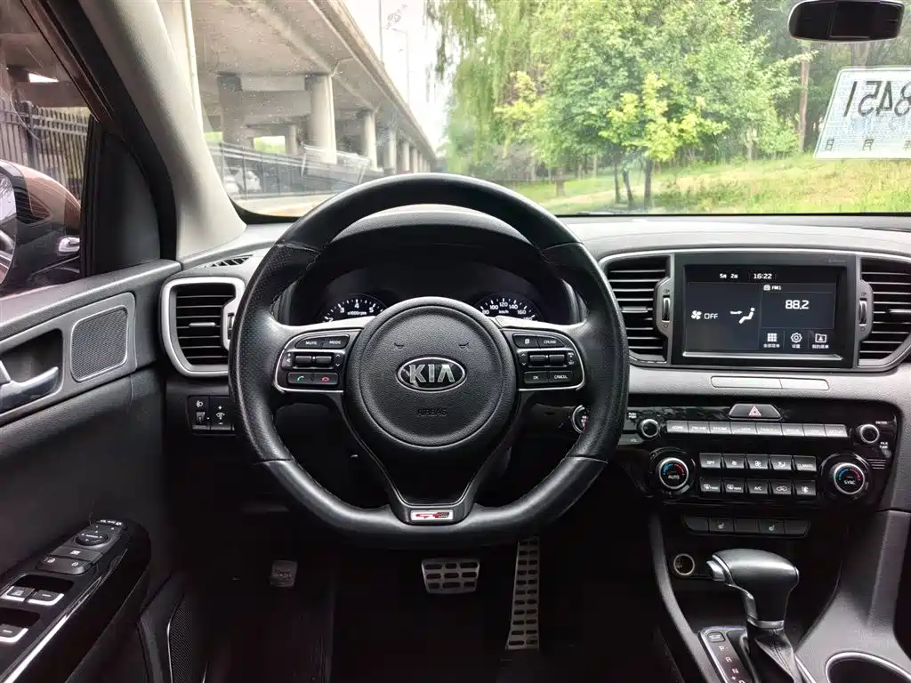 Kia KX5 2016 Model 1.6T Automatic 2WD Premium фото 12