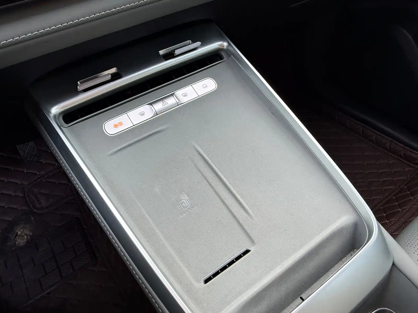 Фото 22 - Roewe D6
