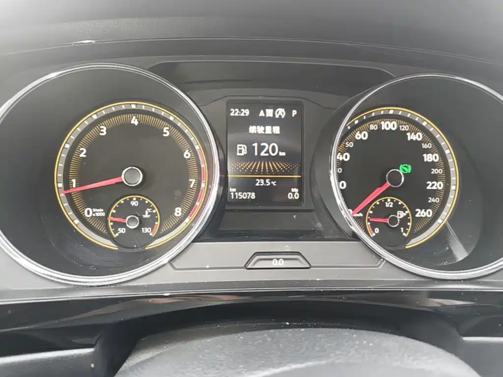 Фото 12 - Volkswagen Tiguan L