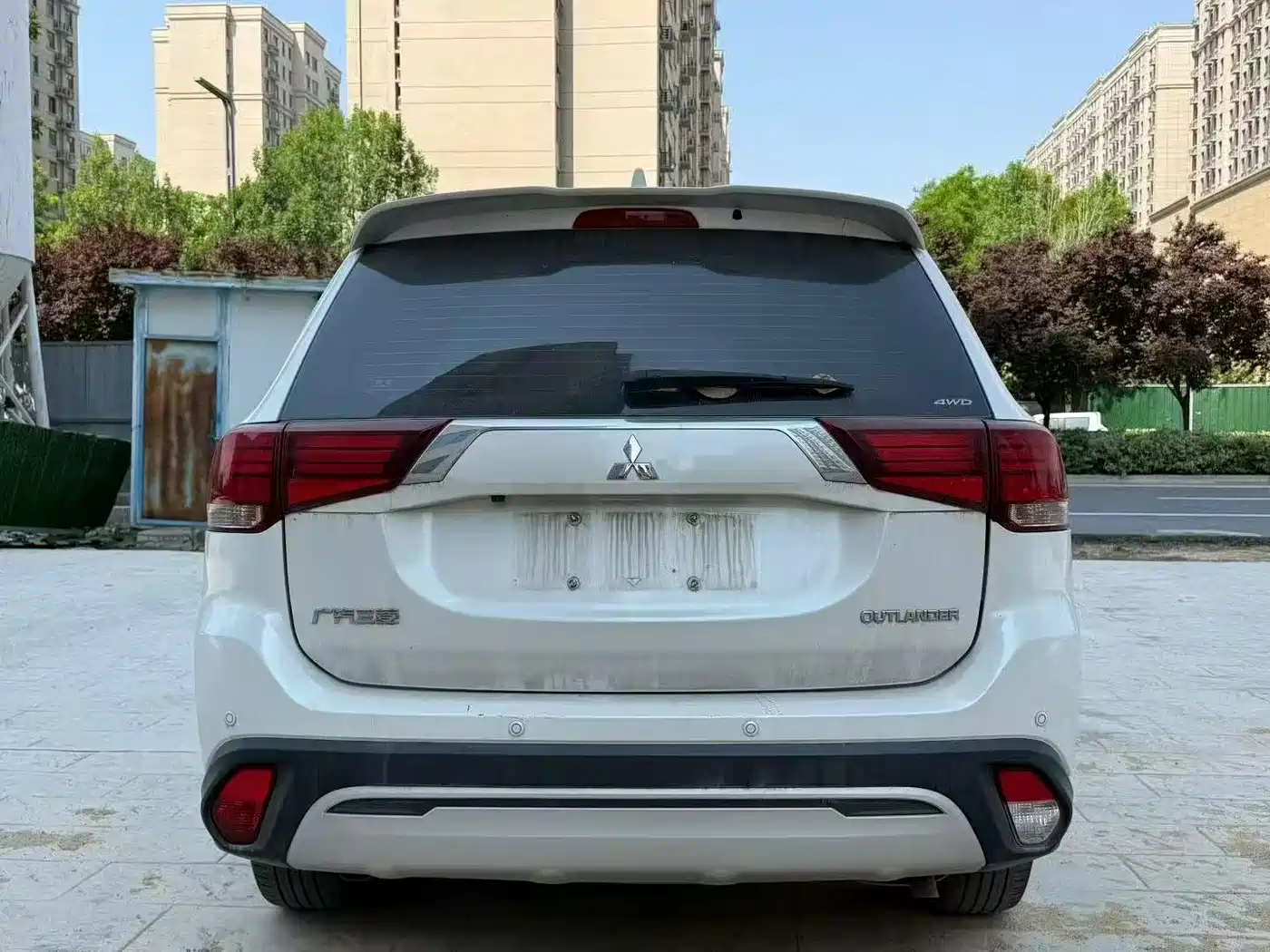 Mitsubishi Outlander 2021 2.4L 4WD Premium Edition 7-Seater фото 8