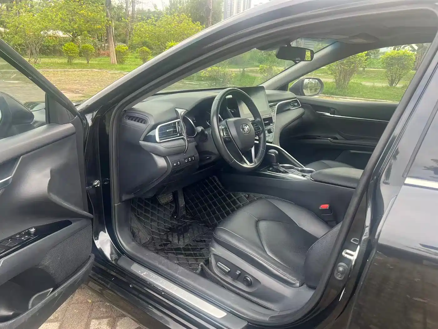 Toyota Camry 2021 2.0G Luxury Edition фото 4