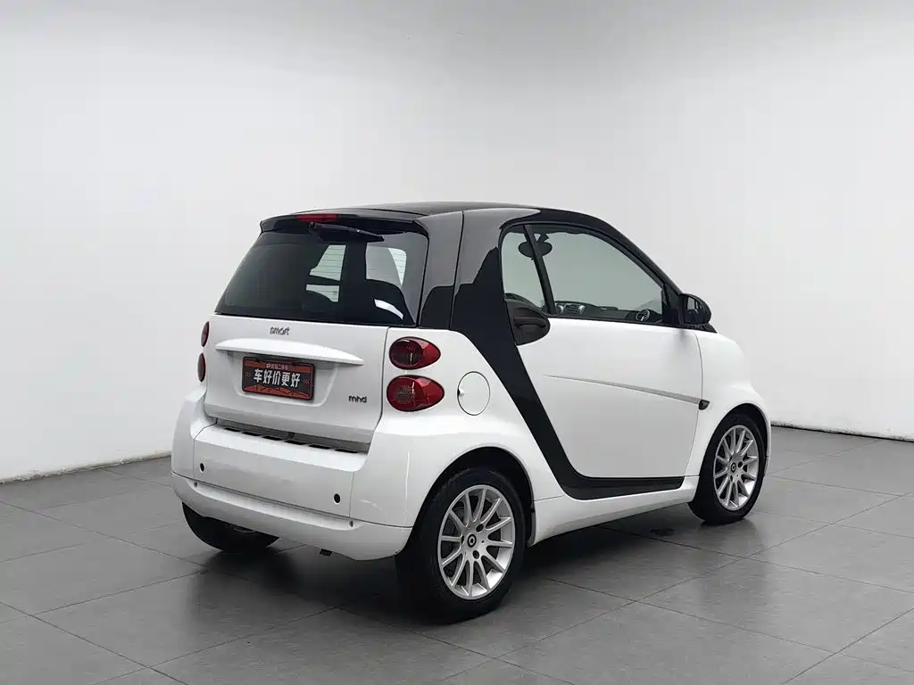 Photo 2 - smart fortwo