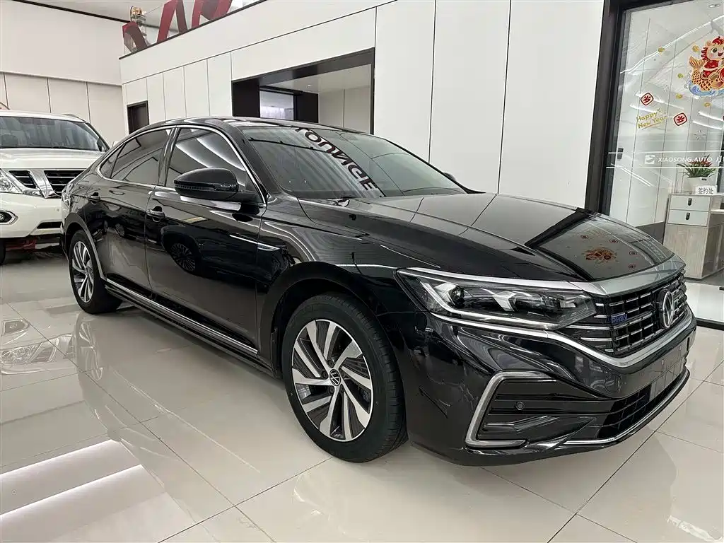 VOLKSWAGEN PASSAT NEW ENERGY