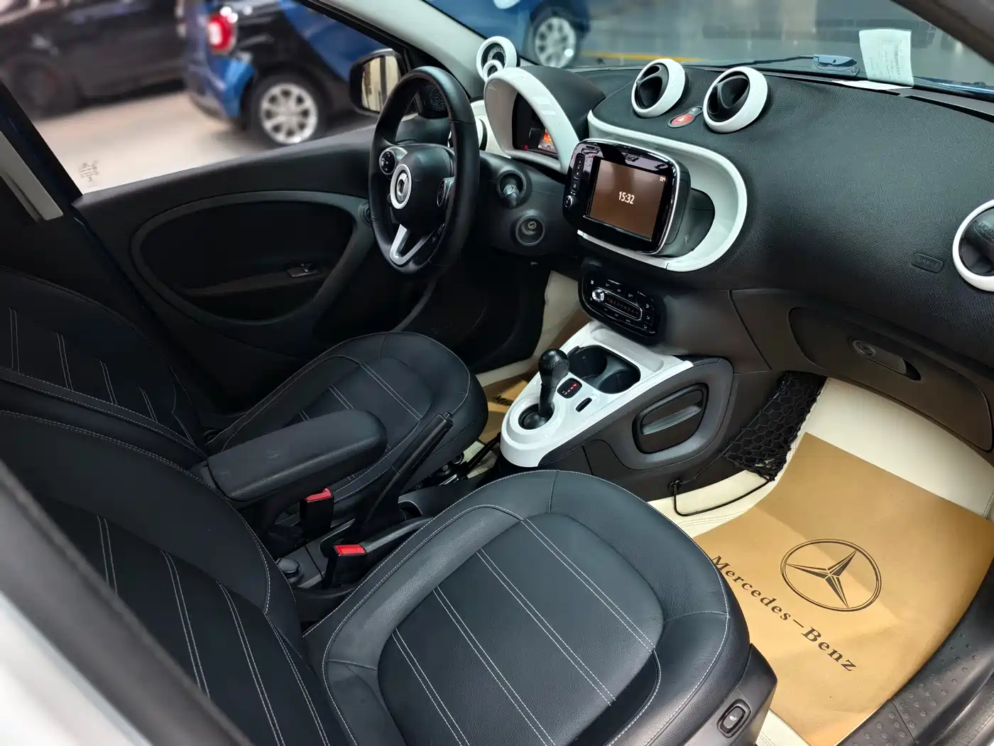 smart forfour 2017 2016 Model 0.9T 66kW Pioneer Edition