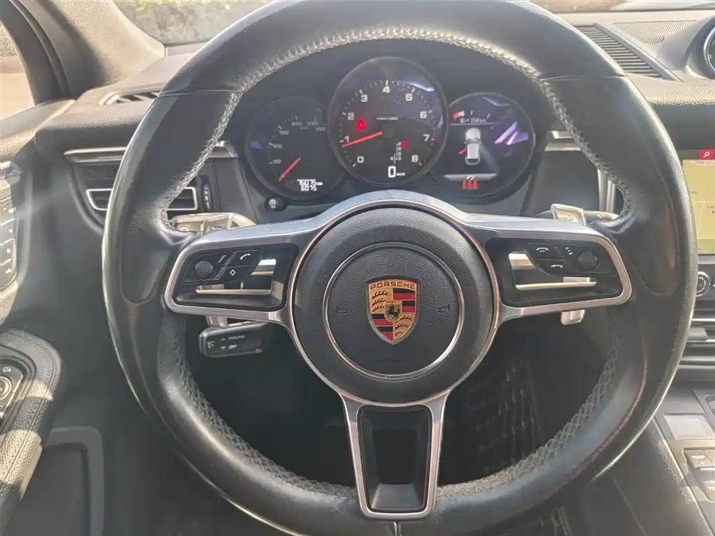 Porsche Macan 2020 Macan 2.0T фото 10