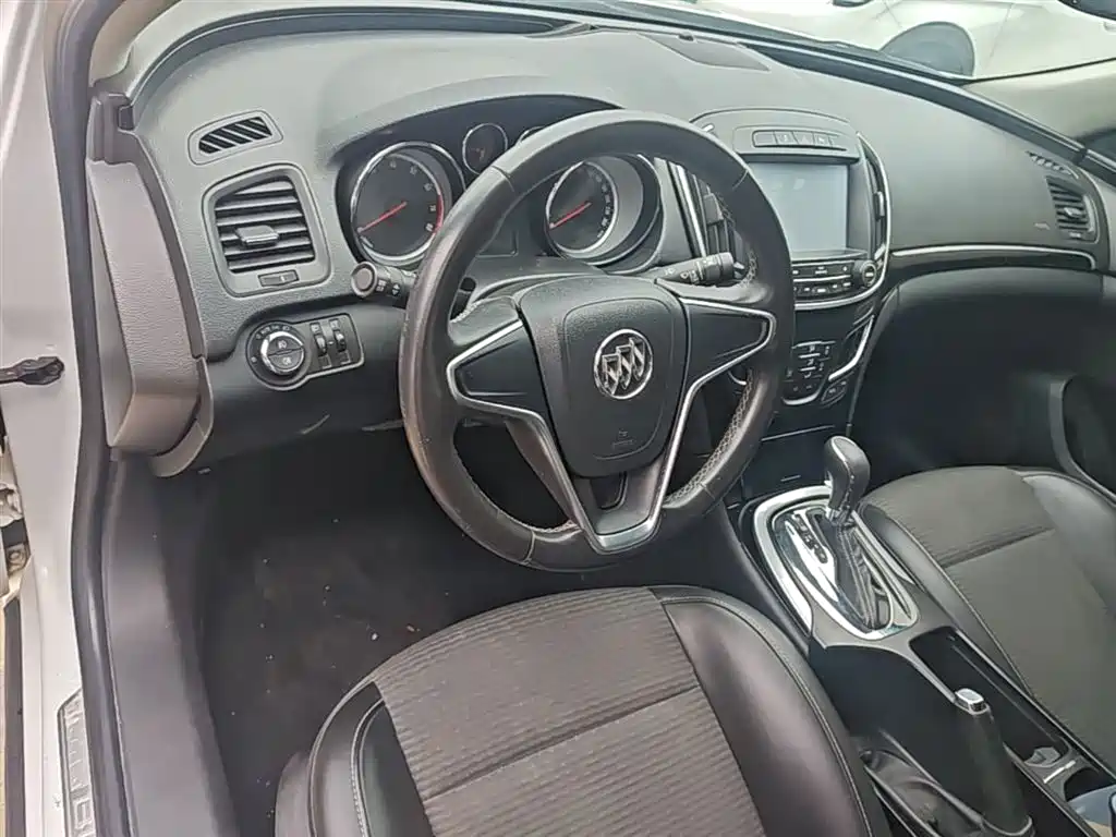 Buick Regal 2015 1.6T Leading Tech Edition фото 10
