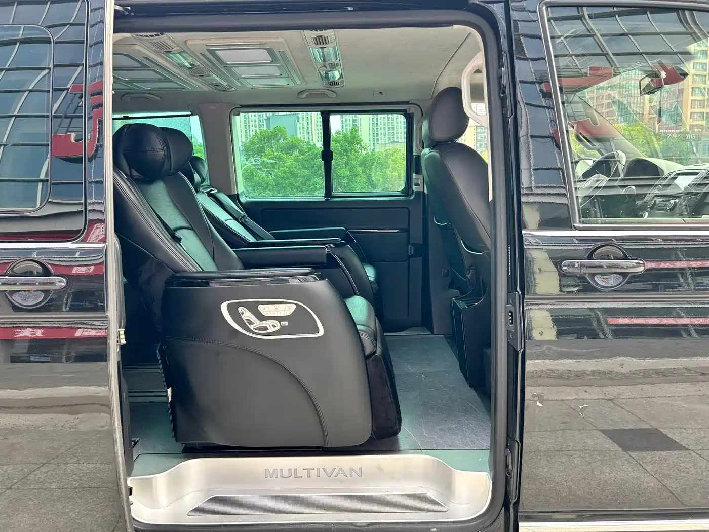 Volkswagen Multivan 2015 2012 2.0TSI 2WD Business Edition