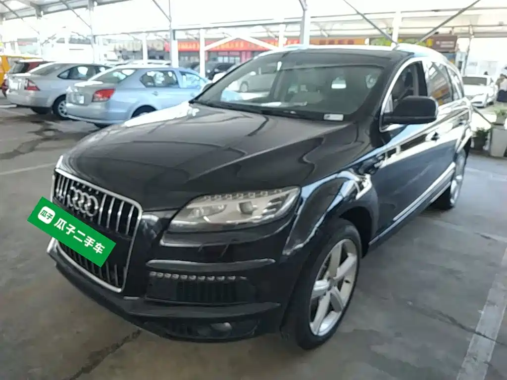 Фото 1 - Audi Q7