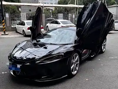 McLaren GT