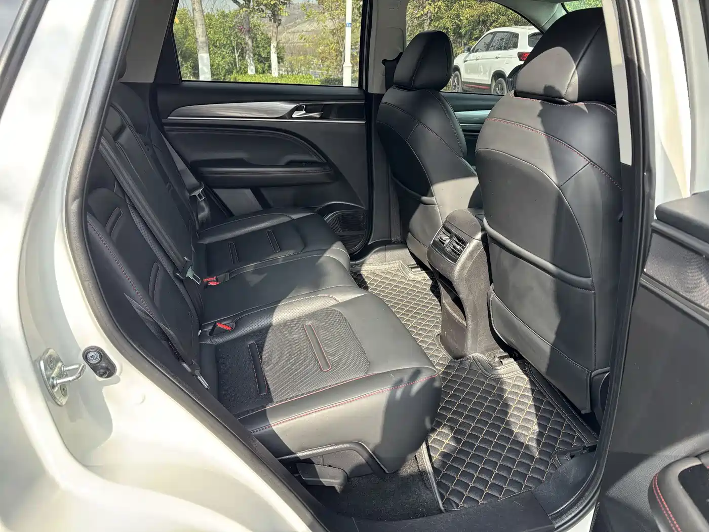 GAC Trumpchi Trumpchi GS4 PLUS 2023 390T Auto Nebula Edition фото 7