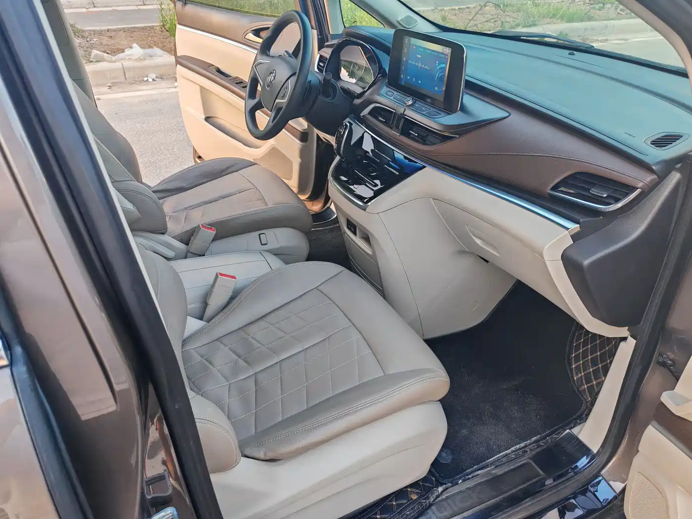 Buick GL8 2022 Land Business Class 652T Comfort фото 6