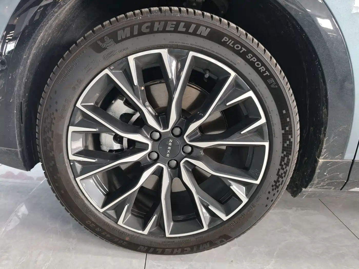 ZEEKR 7X 2026 2026 Model 75kWh RWD Smart Driving Edition