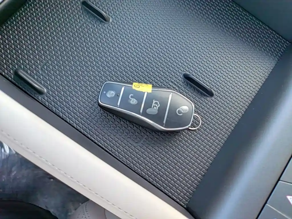 BYD Yuan UP 2026 2025 Smart Drive Edition 401KM Vitality Version