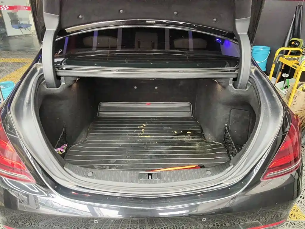 Фото 5 - Mercedes-Benz S-Class