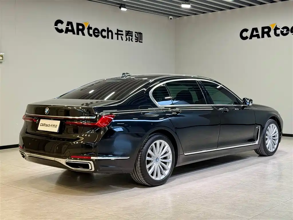 BMW 7 Series 2019 730Li Luxury Package фото 4
