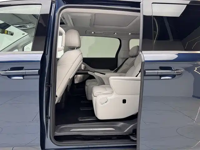 Voyah Auto Voyah Dreamer 2025 PHEV AWD Flagship Kunpeng Edition фото 14