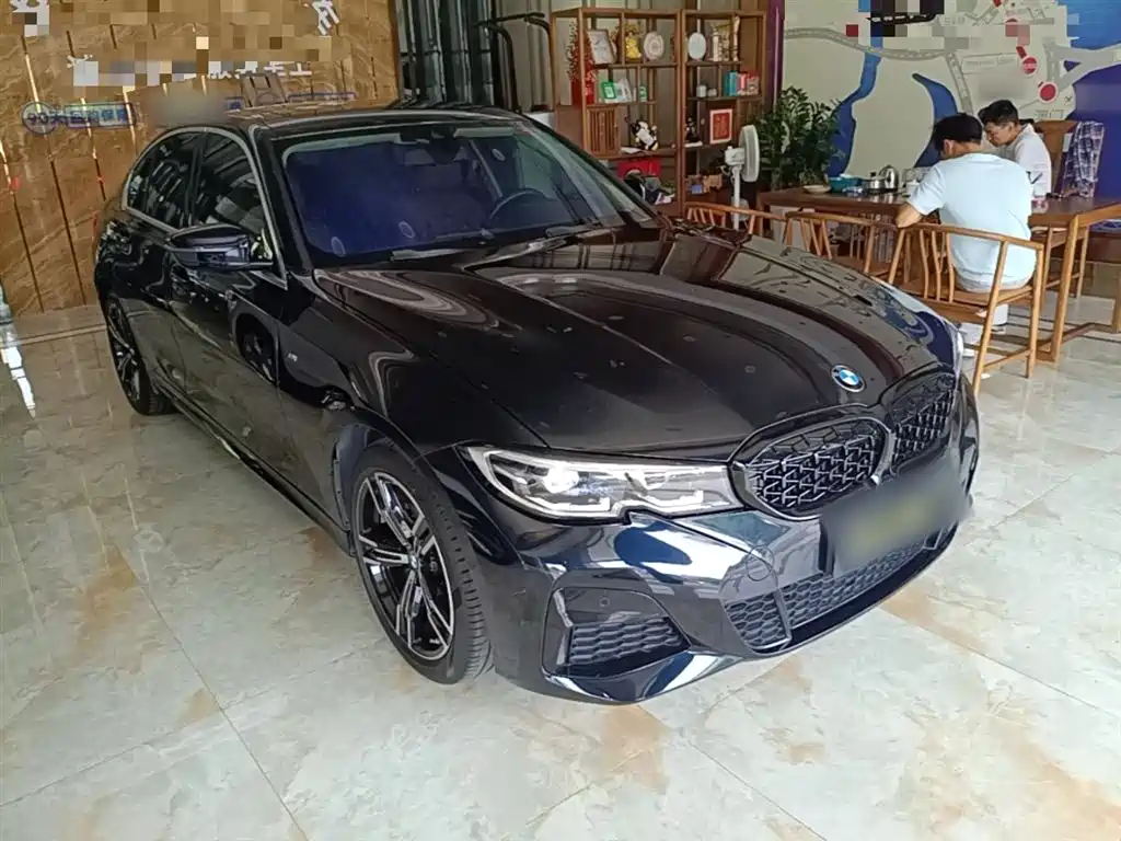 BMW 3-SERIES