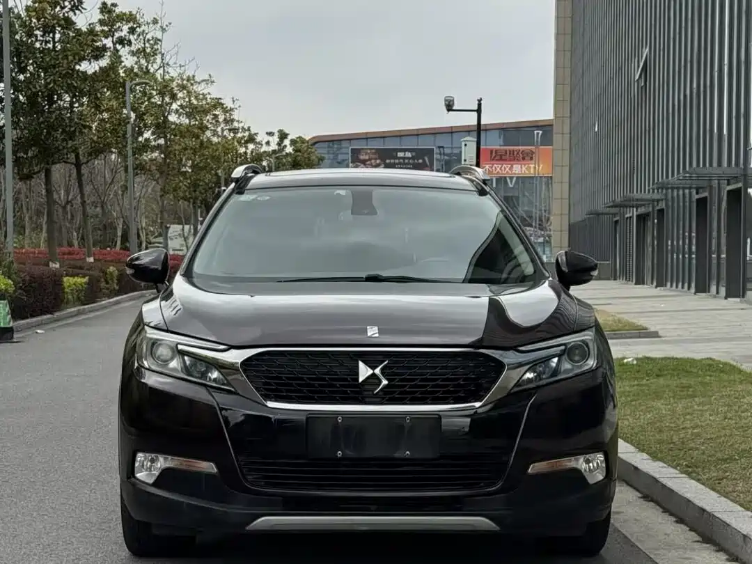 DS 6 2015 2014 1.6T Luxury Edition THP200