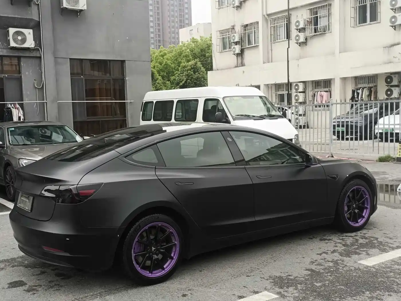 TESLA MODEL 3 (IMPORTED)