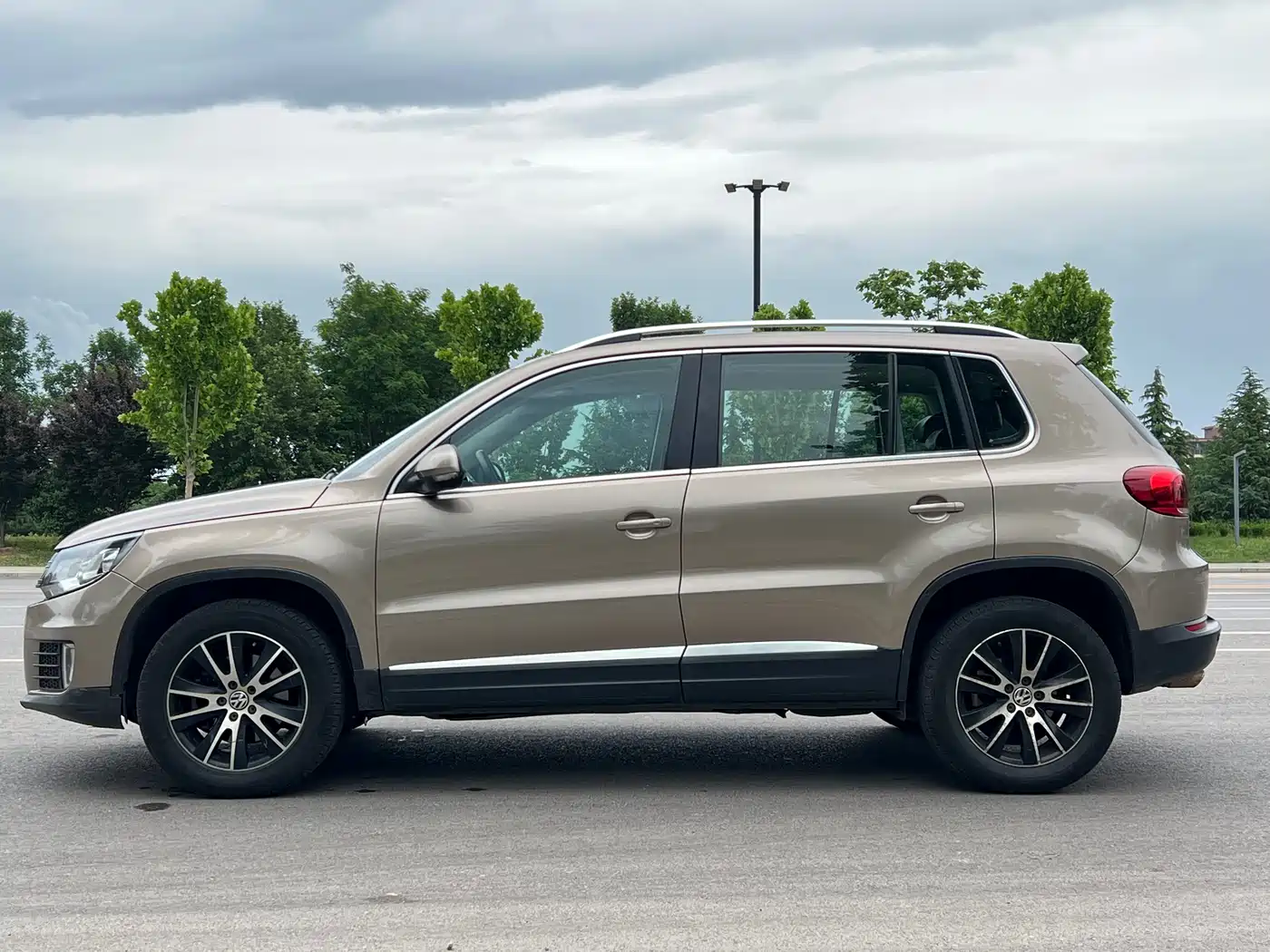 Volkswagen Tiguan 2015 1.8TSI Automatic 2WD Highline фото 6