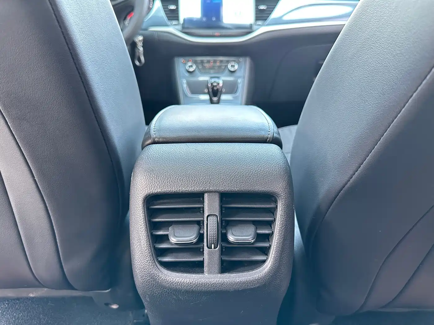 Фото 13 - Buick Verano