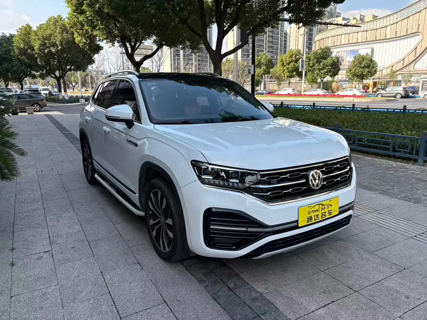 Volkswagen Tayron 2021 380TSI 4WD R-Line Smart Connect фото 3