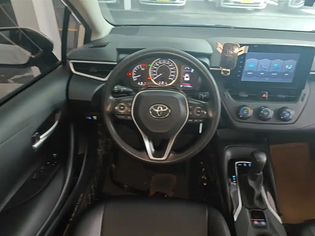 Toyota Corolla 2021 1.2T S-CVT Pioneer Edition фото 11