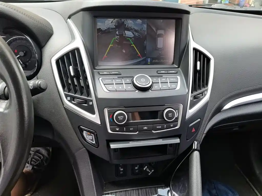 Dongfeng Aeolus Dongfeng Fengshen AX7 2016 2016 2.3L Automatic Smart Premium