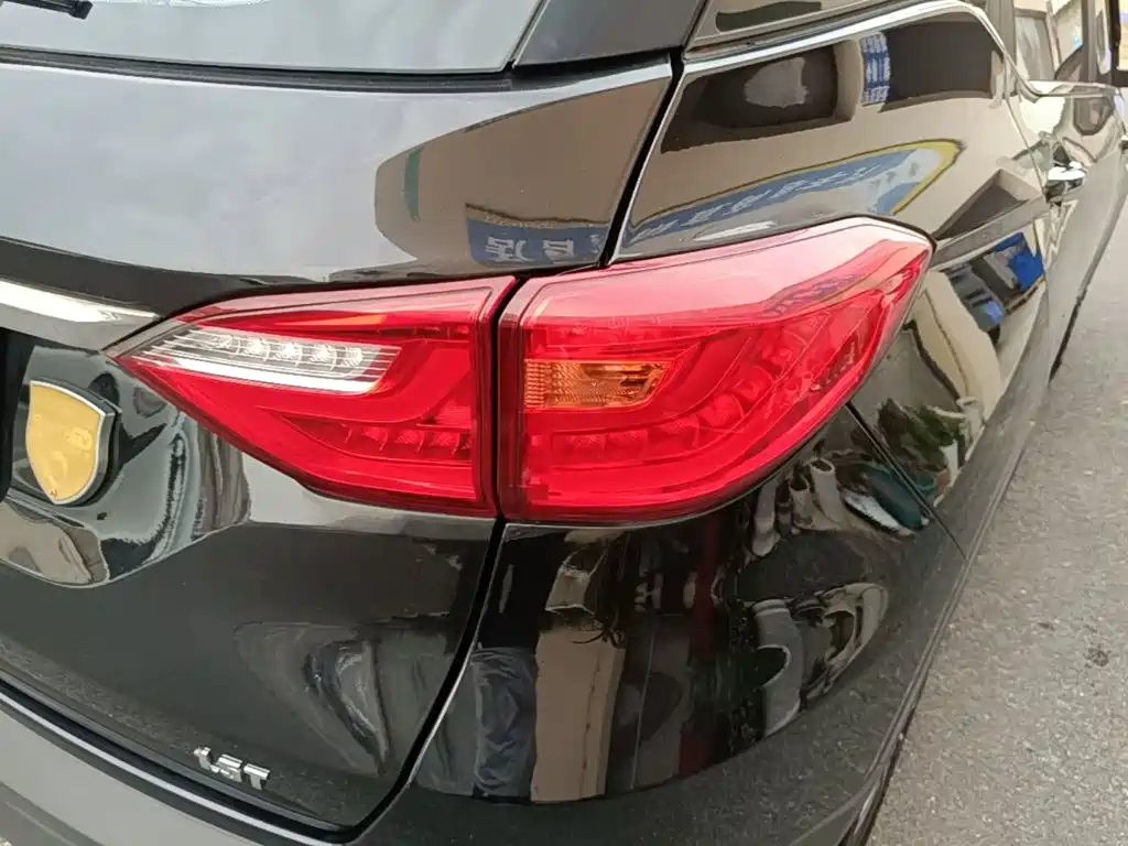 Hanteng Auto Hanteng X5 2017 2018 1.5T CVT Luxury Edition