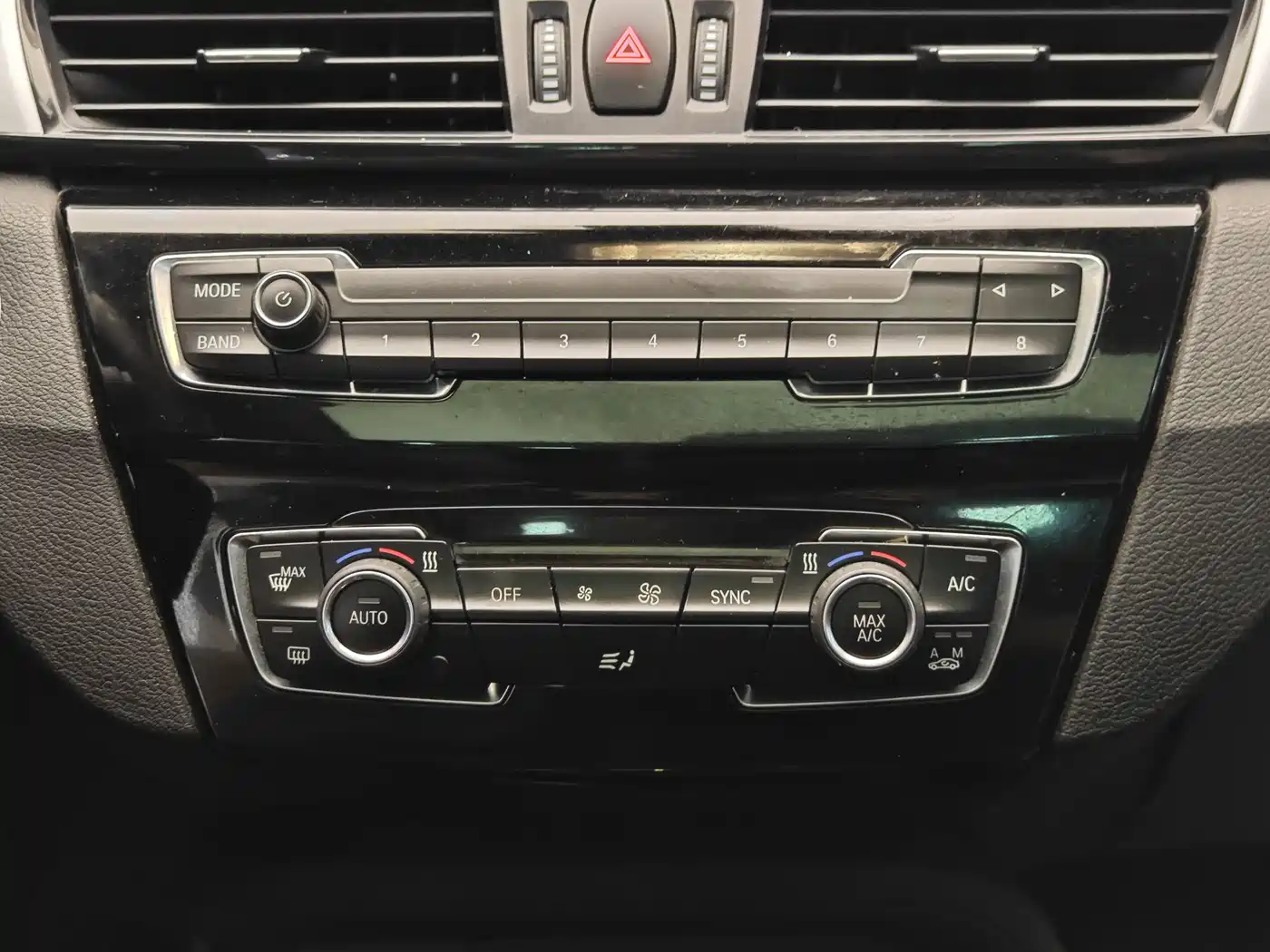BMW X1 2019 sDrive20Li Leading Model фото 16