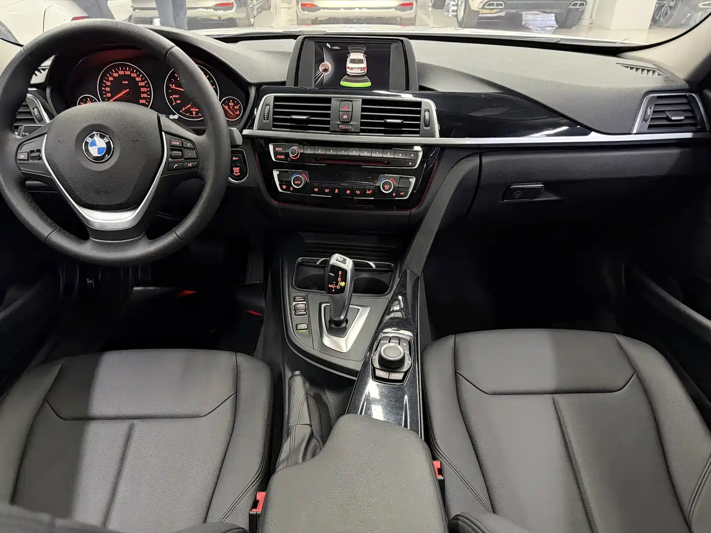 BMW 3 Series 2017 318Li Fashion фото 9