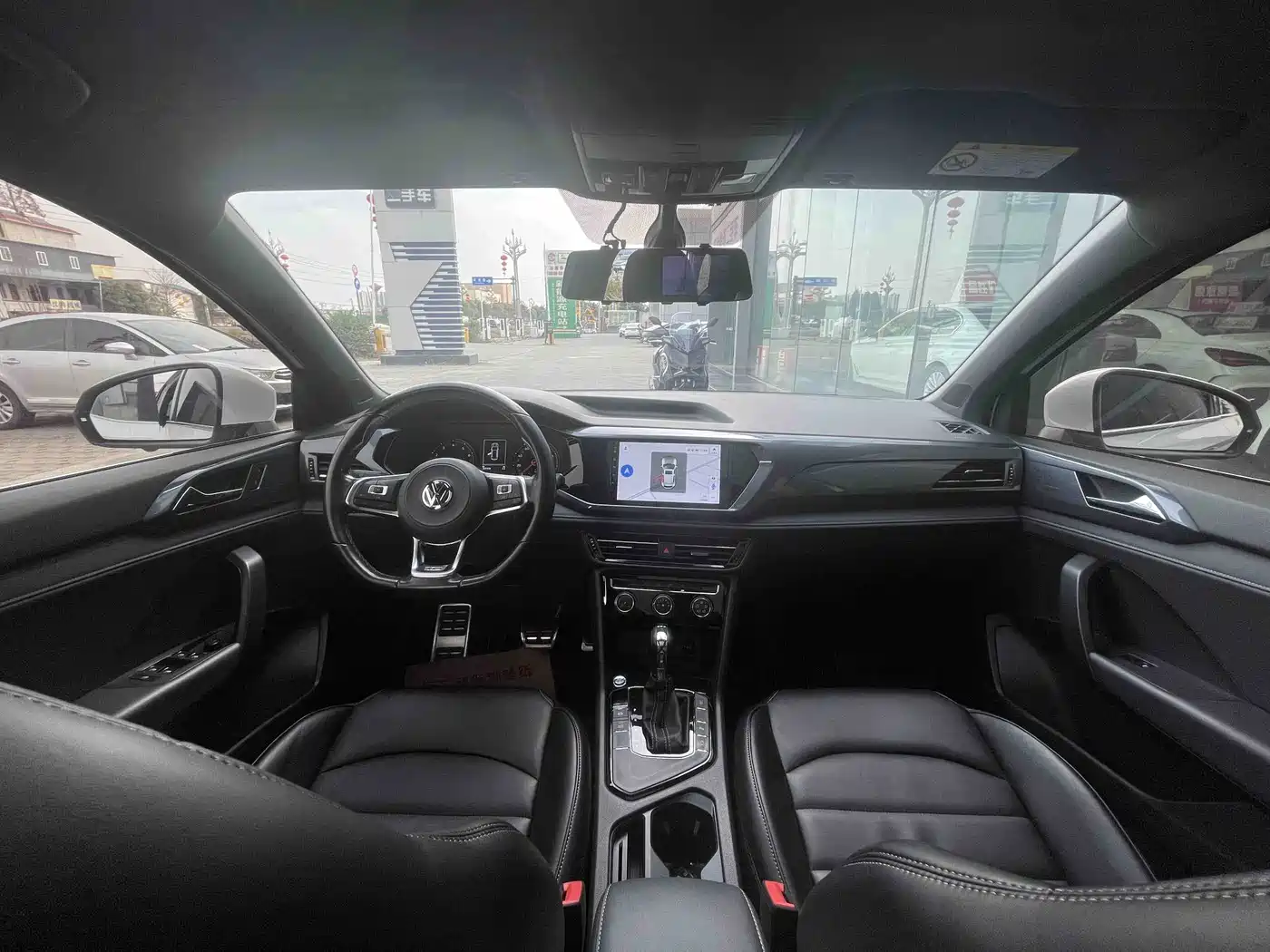 Volkswagen Tharu 2021 Model 280TSI 2WD R-Line фото 5