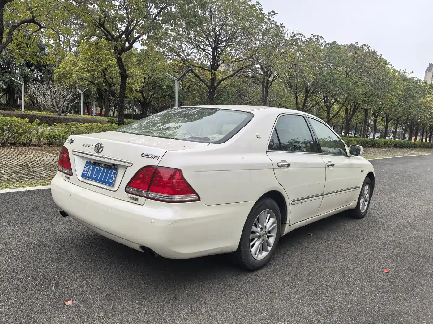 Toyota Crown 2007 2.5L Royal Leather Edition фото 5