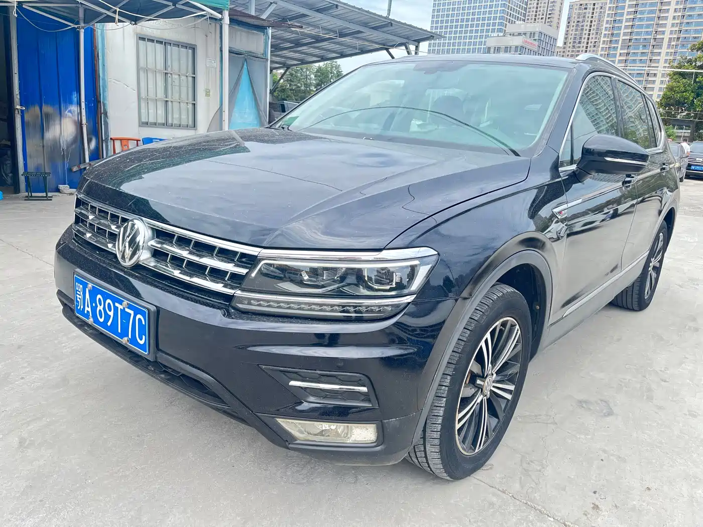 Фото 1 - Volkswagen Tiguan L