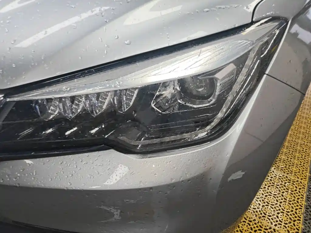 Photo 24 - Changan CS85