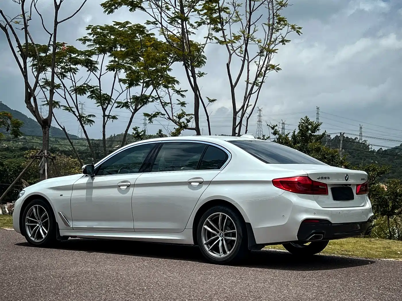 BMW 5 Series 2020 525Li M Sport Package фото 9