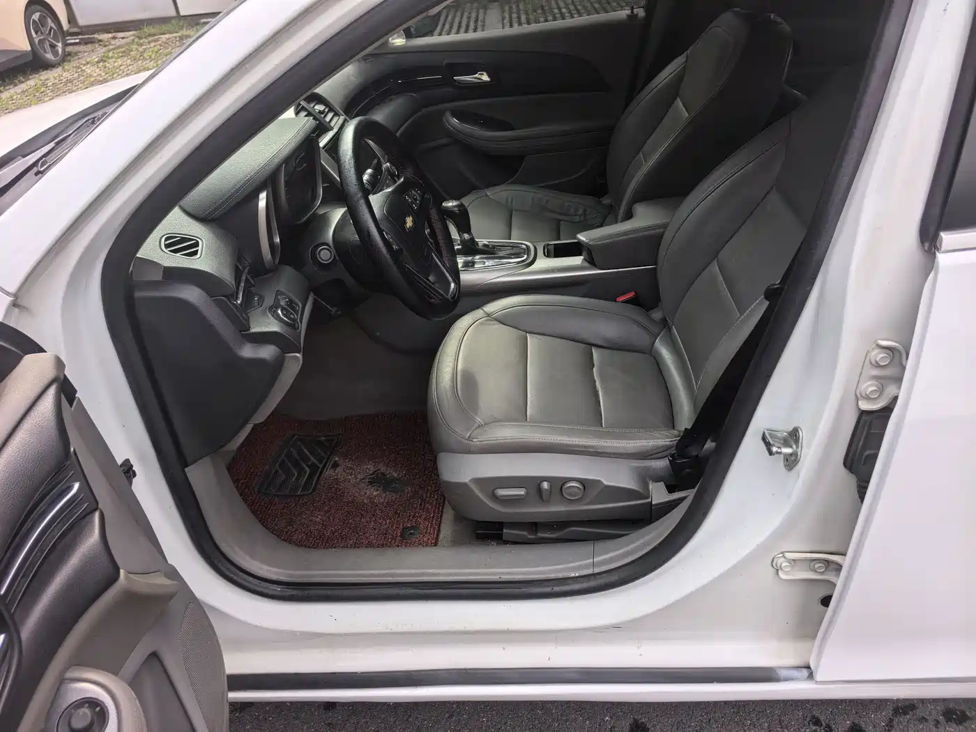 Chevrolet Malibu 2014 2.0L Automatic Comfort фото 7