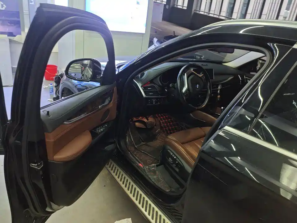 BMW X6 2015 xDrive28i фото 4
