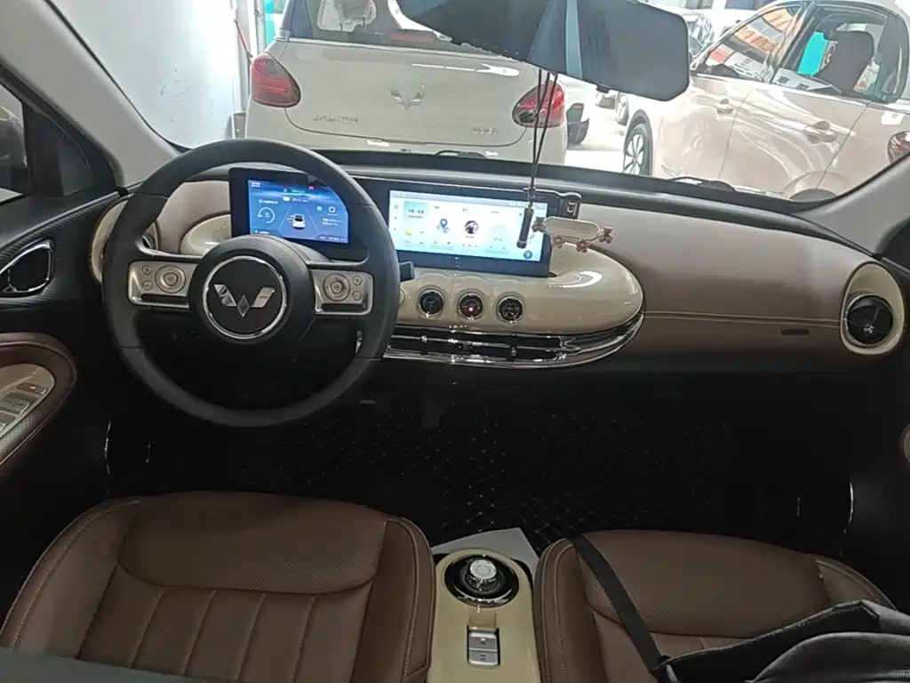Wuling Motors Wuling Bingo 2023 2023 Model 333km Joy+ Version