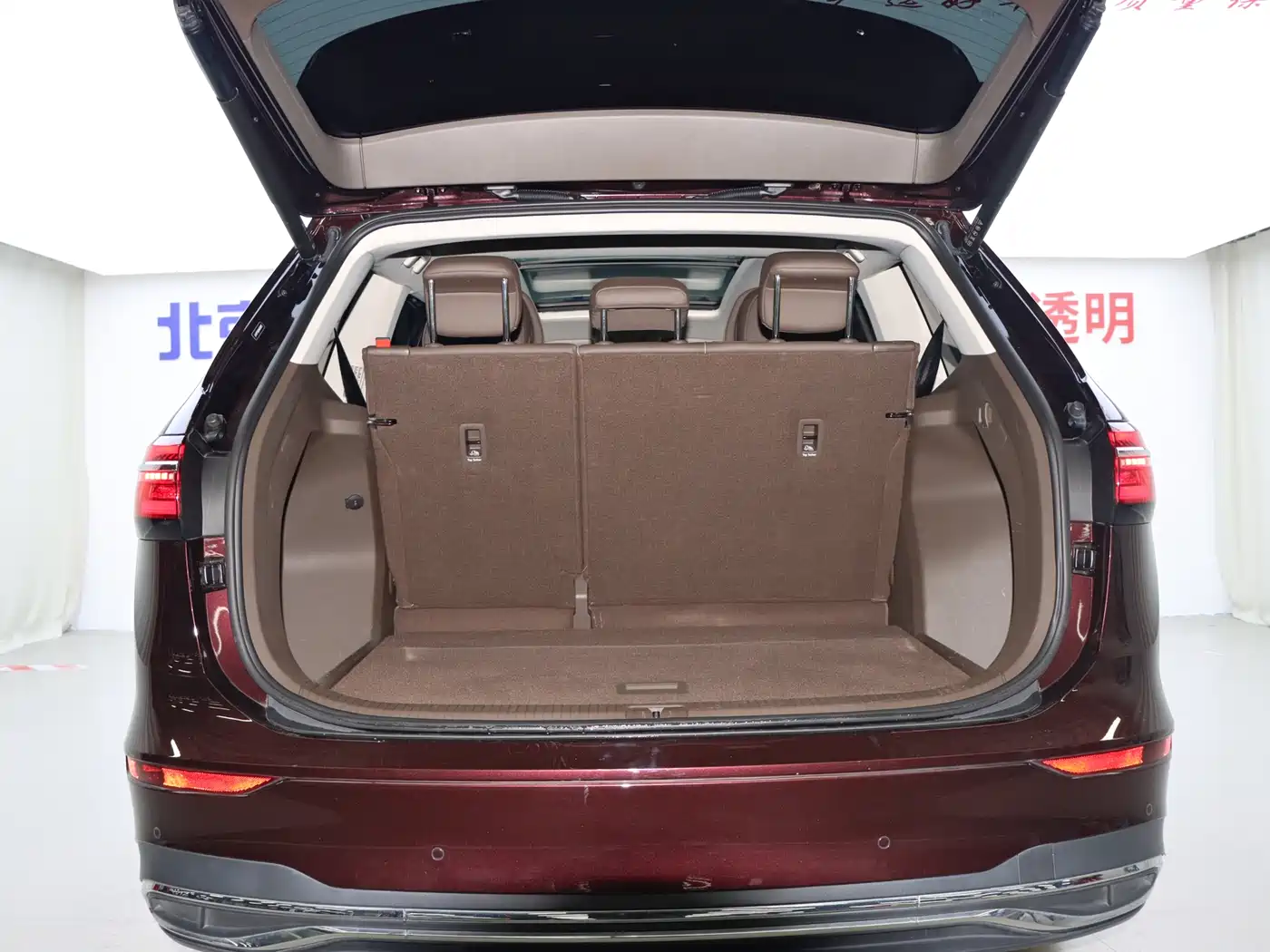 Volkswagen Viloran 2023 Facelift 380TSI Premium Edition фото 22