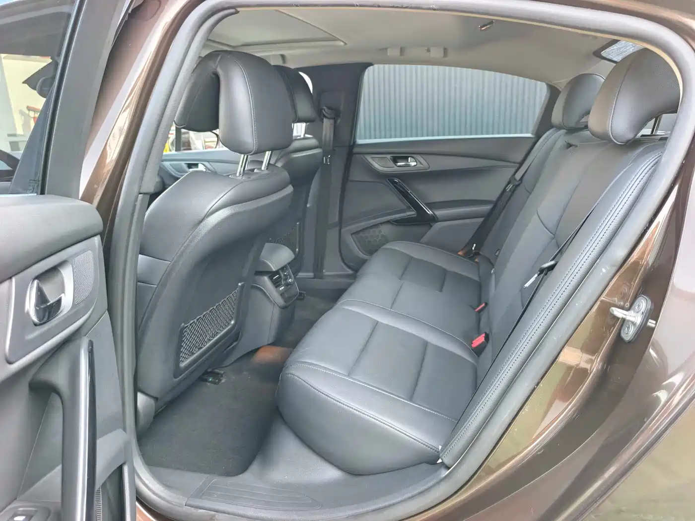 Peugeot 508 2015 1.8THP Auto Flagship Edition фото 12