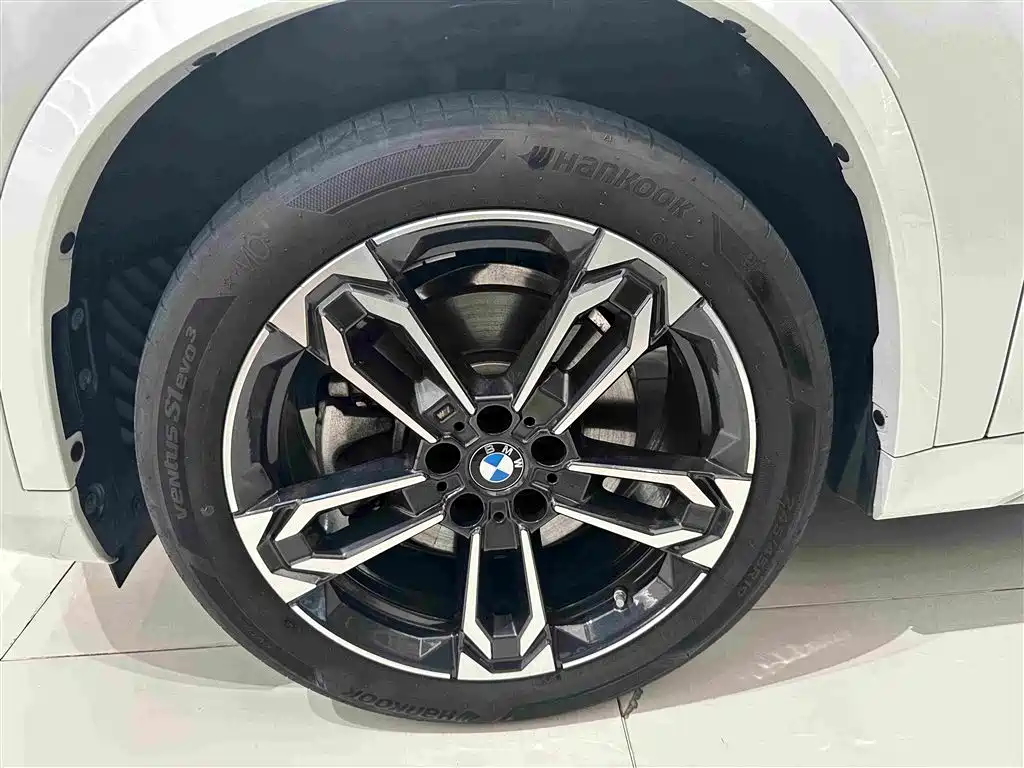 Фото 4 - BMW X1