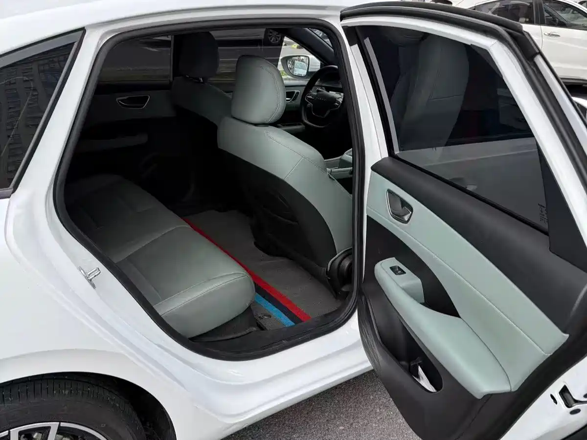 Roewe D6 2025 2025 520km Comfort Edition