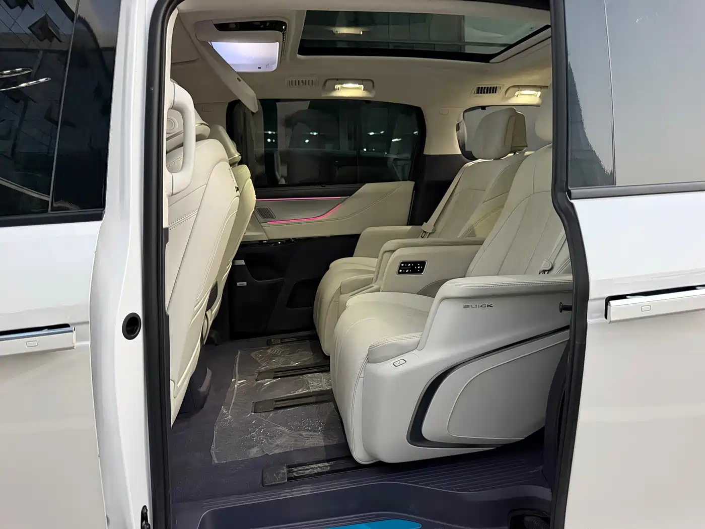 Buick GL8 2025 2026 Luzun Luxury Edition