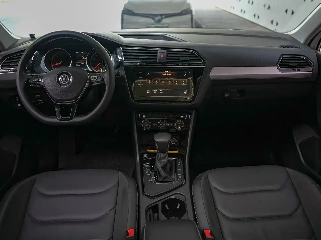 Volkswagen Tiguan L 2019 Facelift 330TSI Auto 2WD Panorama Comfort China VI фото 5